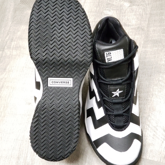 🆕️ Converse VLTG Basketball Sneakers Sz 8 WMNS - Picture 15 of 15